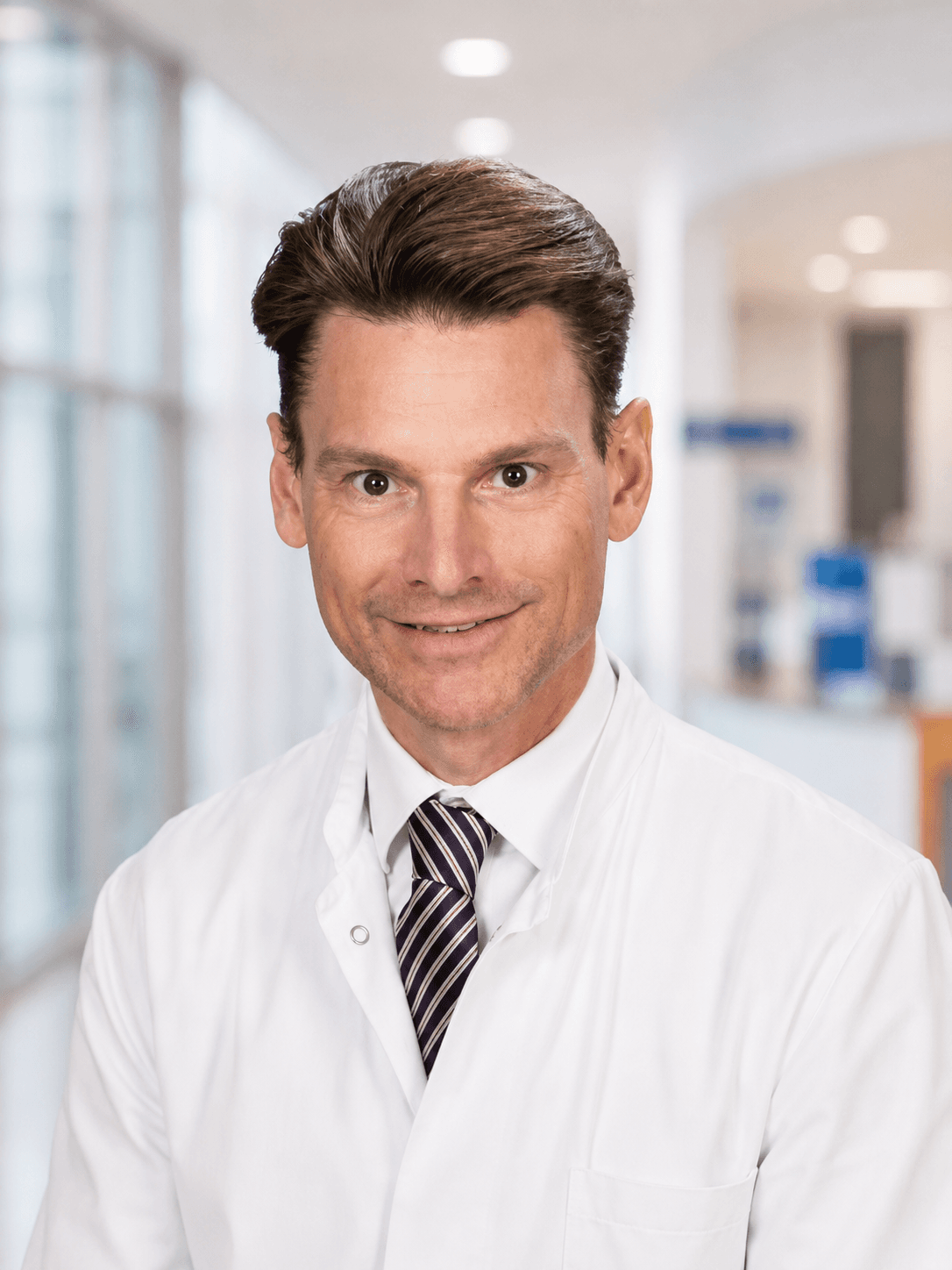 Prof. Dr. Niclas Broer